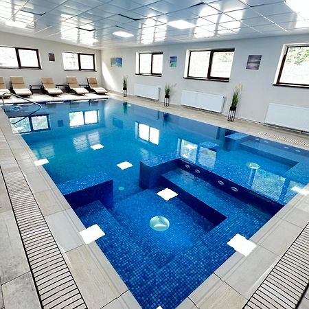 Hotel Class Брезой Экстерьер фото