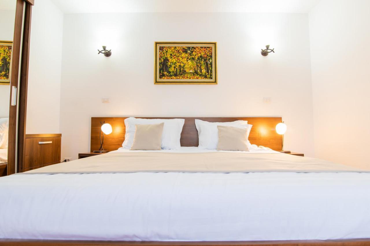 Hotel Class Брезой Экстерьер фото