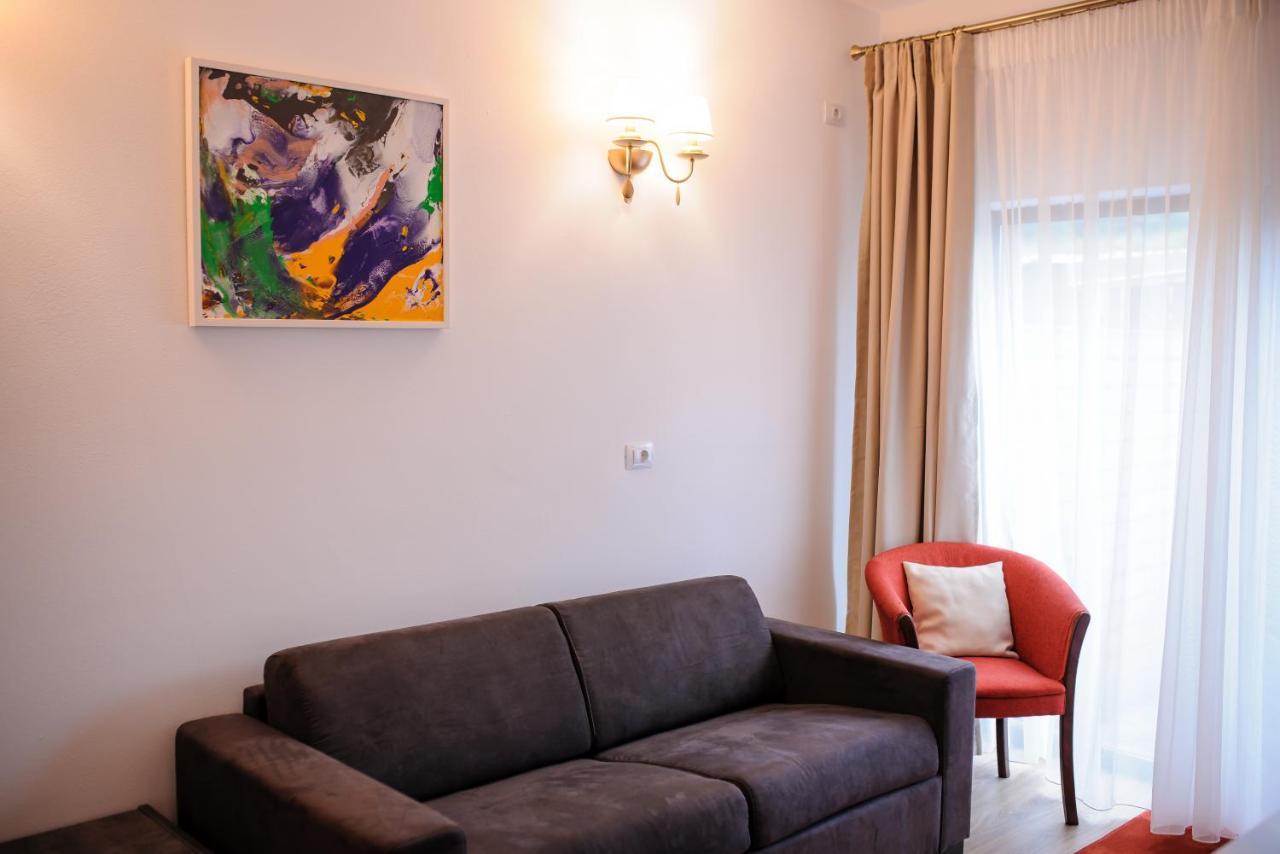Hotel Class Брезой Экстерьер фото