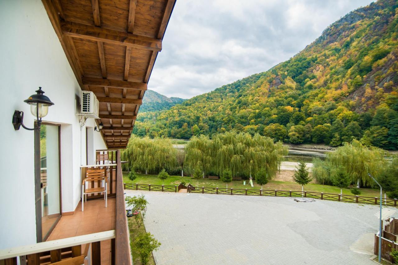 Hotel Class Брезой Экстерьер фото