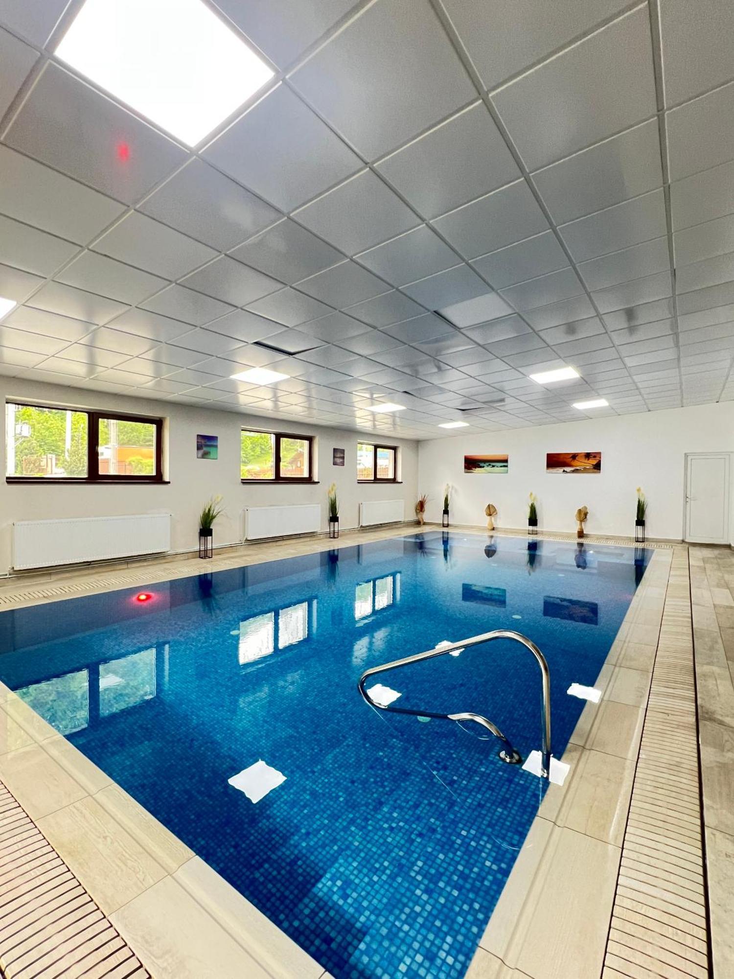 Hotel Class Брезой Экстерьер фото